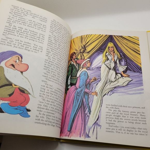 Vintage Disney's Wonderful World of Knowledge 1982 - Picture 9 of 9